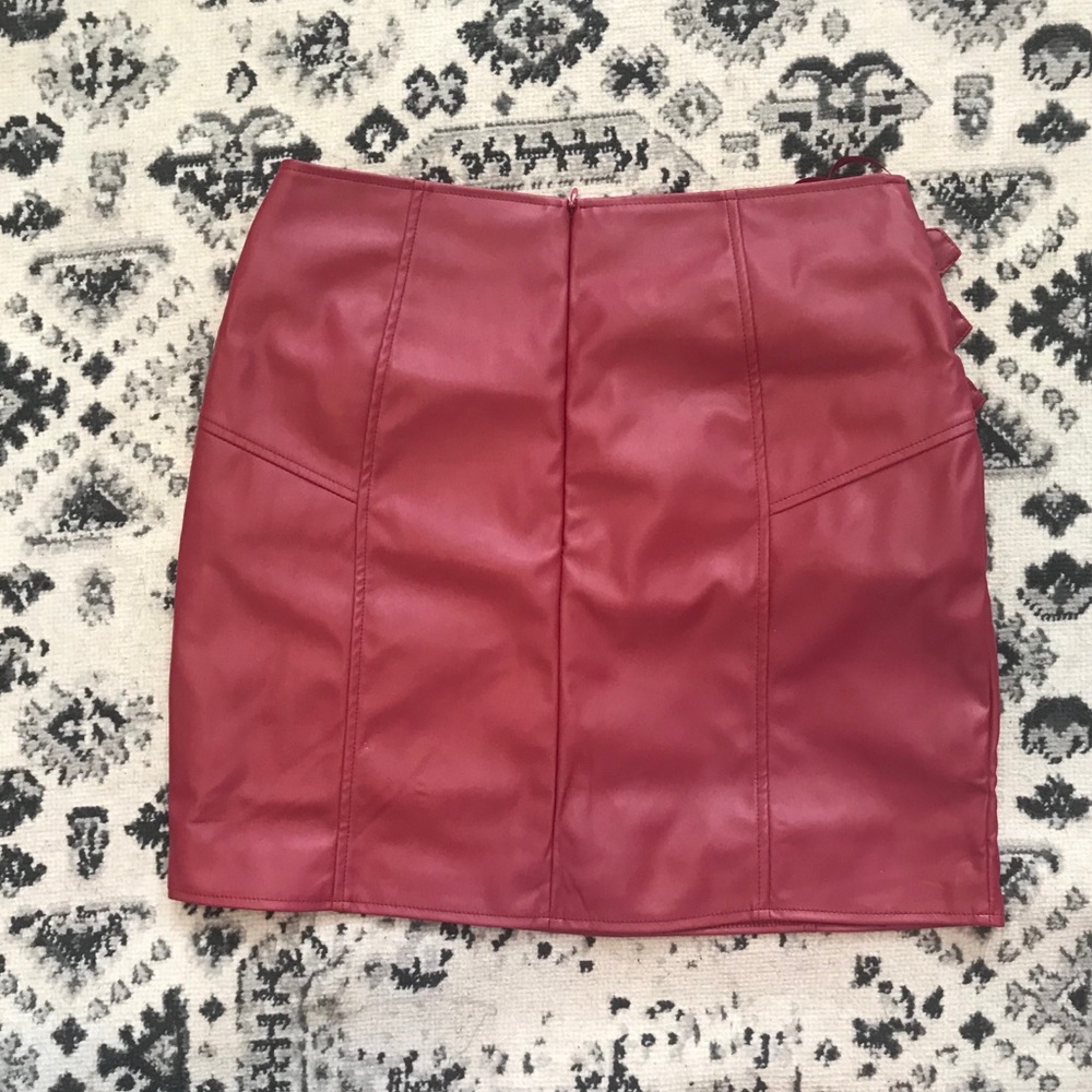 Boohoo faux leather mini skirt